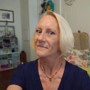 Meet your Posher, Paula